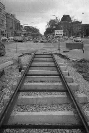 Neuverlegung der Straßenbahngleise zwischen Kaisrplatz und Kaiserallee