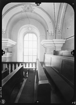 Schleid. Pfarrkirche (1743-1746; A. Gallasini,G. Diemal). Orgelempore nach Süden
