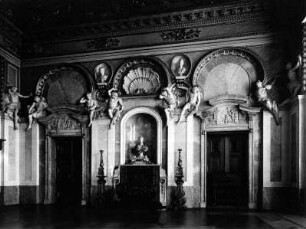 Aufstellung des Kunstgewerbemuseums im Berliner Stadtschloss, Raum 21, Marmorsaal