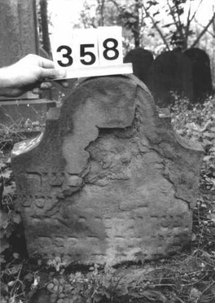 Grabstein 358