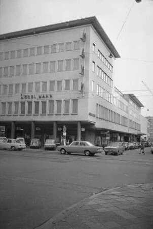 Erwerb des Möbelhauses Mann in der Kaiserstraße 229 durch das Staatliche Liegenschaftsamt
