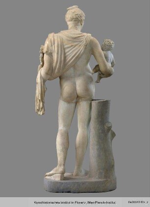 Statue des Hermes mit dem Dionysos-Knaben (nach Vorbild des Polyklet um 420 v. Chr., stark ergänzt)