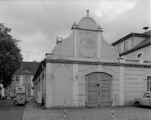 Eisenhüttenstadt-Fürstenberg, Lindenplatz. Alte Feuerwache (1900), Giebelseite (Teilansicht)