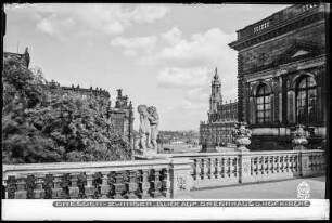 Dresden, Zwinger, Blick auf Semperoper und Katholische Hofkirche