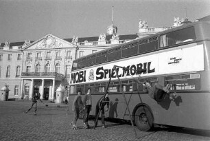 "Mobile Spielplatzaktion" für Kinder, organisiert vom Stadtjugendausschuss Karlsruhe