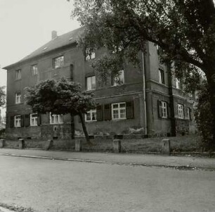 Glauchau, Reihenhaus, Straßenansicht
