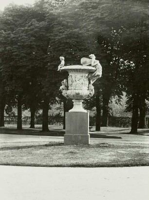 Üppigkeitsvase : Dresden, Großer Garten, Üppigkeitsvase