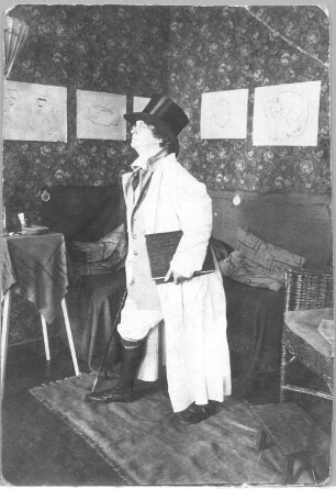 Etha Richter kostümiert