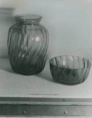 Vase und Schale der Gral-Glashütte GmbH, Dürnau