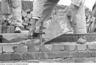 Dresden, VEB Bau-Union Dresden, neue Maurer-Methode, Juli 1952