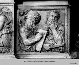 Hochaltar mit seitlichen Schranken : Altarretabel (Vorderseite) : Die Evangelisten Matthäus und Markus