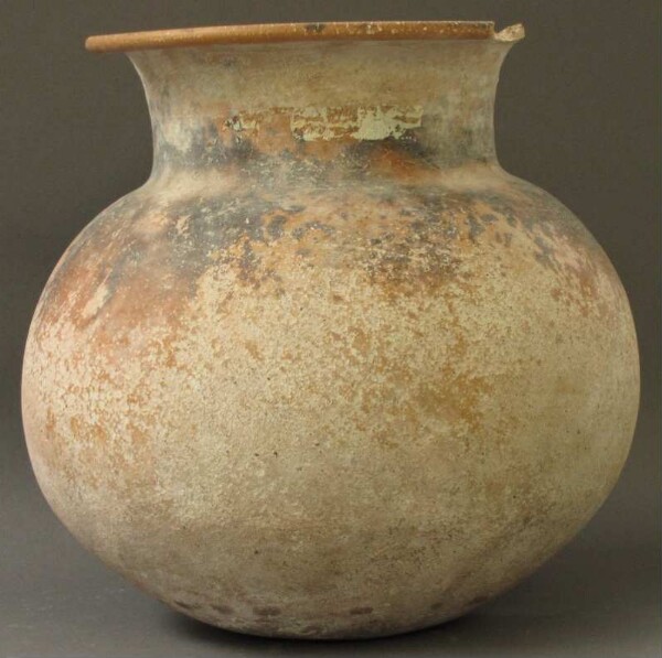 Clay vessel