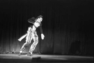 Berlin: Kabarett der Komiker; Erwin Hoffmann tanzt "Tanzmeister"