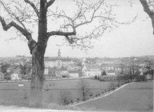Dippoldiswalde. Stadtzentrum mit Schloß und Marien- und Laurentiuskirche (Stadtkirche) von Westsüdwest