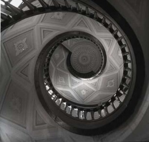 Alte Schloßstreppe - Old castle staircase : Berlin. Schloss Pfaueninsel. Innenansicht der Schlosstreppe