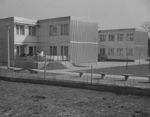 Dresden-Zschertnitz. Kindergarten und Krippe