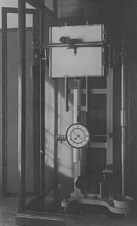 Waagebalken-Barograph nach Sturm, Fuess : Technikgeschichte | Physik | Mechanik | Messung des Luftdruckes | Barometer und Barographen