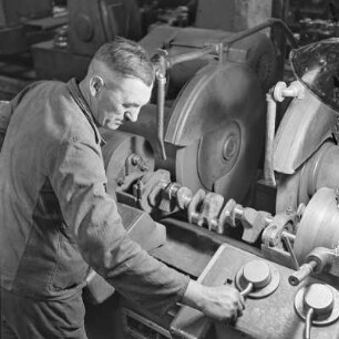 Produktionsanlage für Kurbelwellen bei Borgward