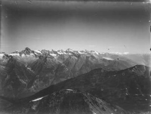 Berner Oberland : Blick auf das Berner Oberland, die Gipfel von Eiger , Mönch und Jungfrau