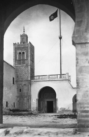 Istanbul, Turm und Toranlage