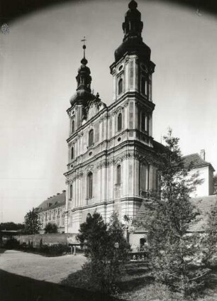Neiße, Kreuzkirche : Neiße (Nysa/Polen). Kreuzherrenkirche. Ansicht von Süden