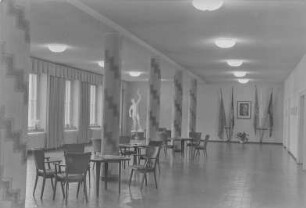 Ingenieur Schule : Bautzen. Ingenieurschule für Fördertechnik, Löbauer Straße 1. Aula