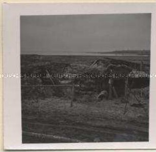 Die Soldaten Adolf Hitlers im Felde, Polnische Gräben bei Großendorf, Halbinsel Hela