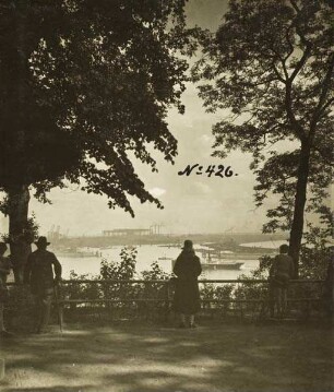 Altona. Dubbers Park am Elbhang