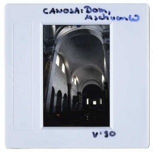 Canosa di Puglia, Kathedrale San Sabino : Innenansicht, Mittelschiff von Westen
