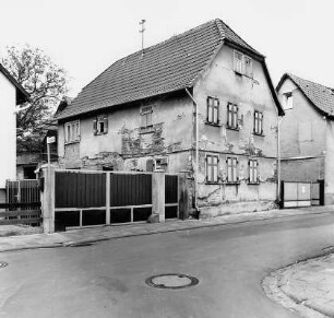 Florstadt, Fußhain 11