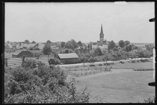 Ottendorf-Okrilla. Blick auf Ottendorf-Ockrilla