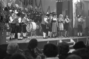 Prunksitzung der Karnevalsgesellschaft "Blau-Weiß" Durlach 1951 e.V. in der Festhalle Durlach
