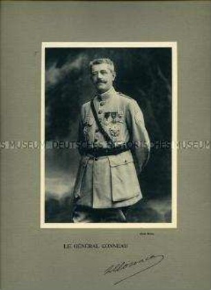 Uniformdarstellung, Porträtfoto, Louis Conneau in Generalsuniform, Frankreich, 1918/1923 .