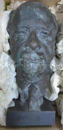 Porträtbüste von Walter Ulbricht