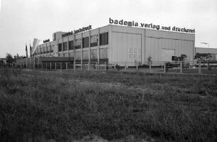 Einweihung und Segnung des Neubaus der Badenia-Verlagsdruckerei in der Pfalzstraße Ecke August-Dosenbach-Straße