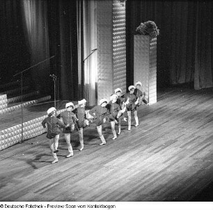 Dresden. Robotron-Betriebsfestspiele. "Leninprogramm" des VEB Robotron Elektronik Dresden