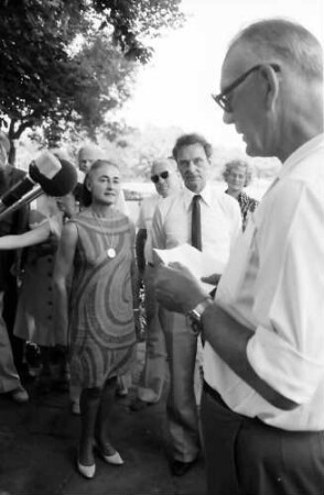 26. Tagung 1976 Physiker; Maikäferrede: Graf Lennart Bernadotte; en face: R. Schmid, H. Rotta