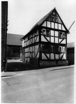 Hüttenberg, Ringstraße 8