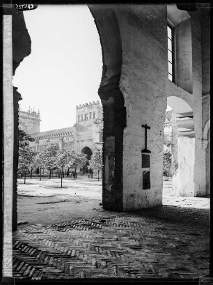 Sevilla: Blick n. d. Orangenhof