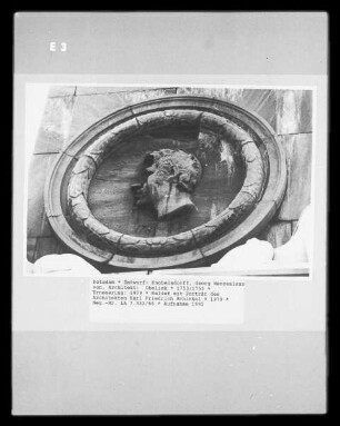 Relief mit Porträt des Architekten Karl Friedrich Schinkel