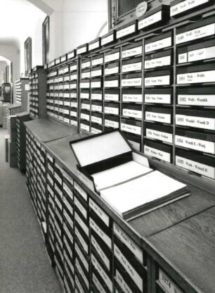 Dresden. SLUB Dresden, Zentralbibliothek, Marienallee 12. Alphabetischer Katalog (AK), Erscheinungsjahre (1500-1973) der ehemaligen Landesbibliothek