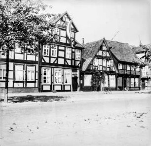 Straße in Celle : Blick auf die Fachwerkhäuser einer Straße in Celle