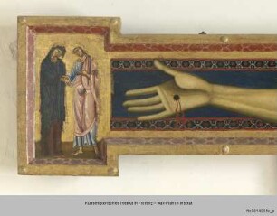 Kruzifix mit Passionsszenen : Linker Kreuzarm: Die trauernden Maria und Maria Magdalena