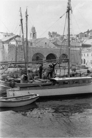 Hafenbild : Blick auf den Kai im Hafen von Dubrovnik.