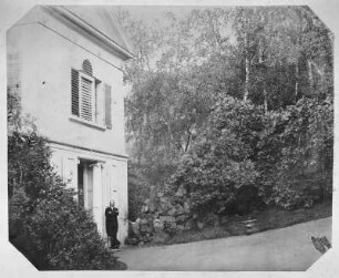 Seitenflügel der Alten Villa im Weinberg : Seitenflügel der Alten Villa im Weinberg (im Königlichen Weinberg Wachwitz). Fotografie (um 1875/1880; A. Kotzsch). Dresden-Wachwitz: Privatbesitz
