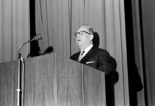 Bad Krozingen: Gemeindehaus Albaneum; Ansprache, Regierungspräsident Anton Dichtel