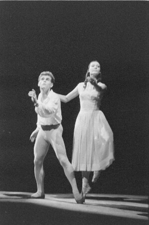 Szenenbilder aus "Stunde des Tanzes", Ballett in der Choreographie von Jean Weidt?. Dramatische Ballett der Volksbühne Berlin, 23.11.1958
