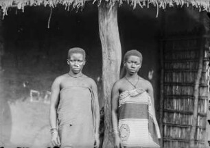 Frauen der Yao (Deutsch-Ostafrikaexpedition 1906-1907)