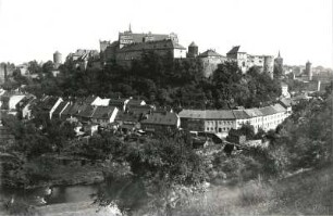 Bautzen. Blick vom Proitschen nach Osten über die Spree und den Stadtteil Unterm Schloss gegen den Altstadtkern mit Ortenburg