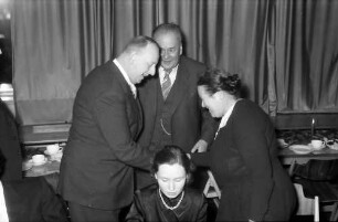 Freiburg: Einweihung der Praetorius-Orgel, Begrüßung; De Jong, Burlitt, Frau Prof. Gurlitt